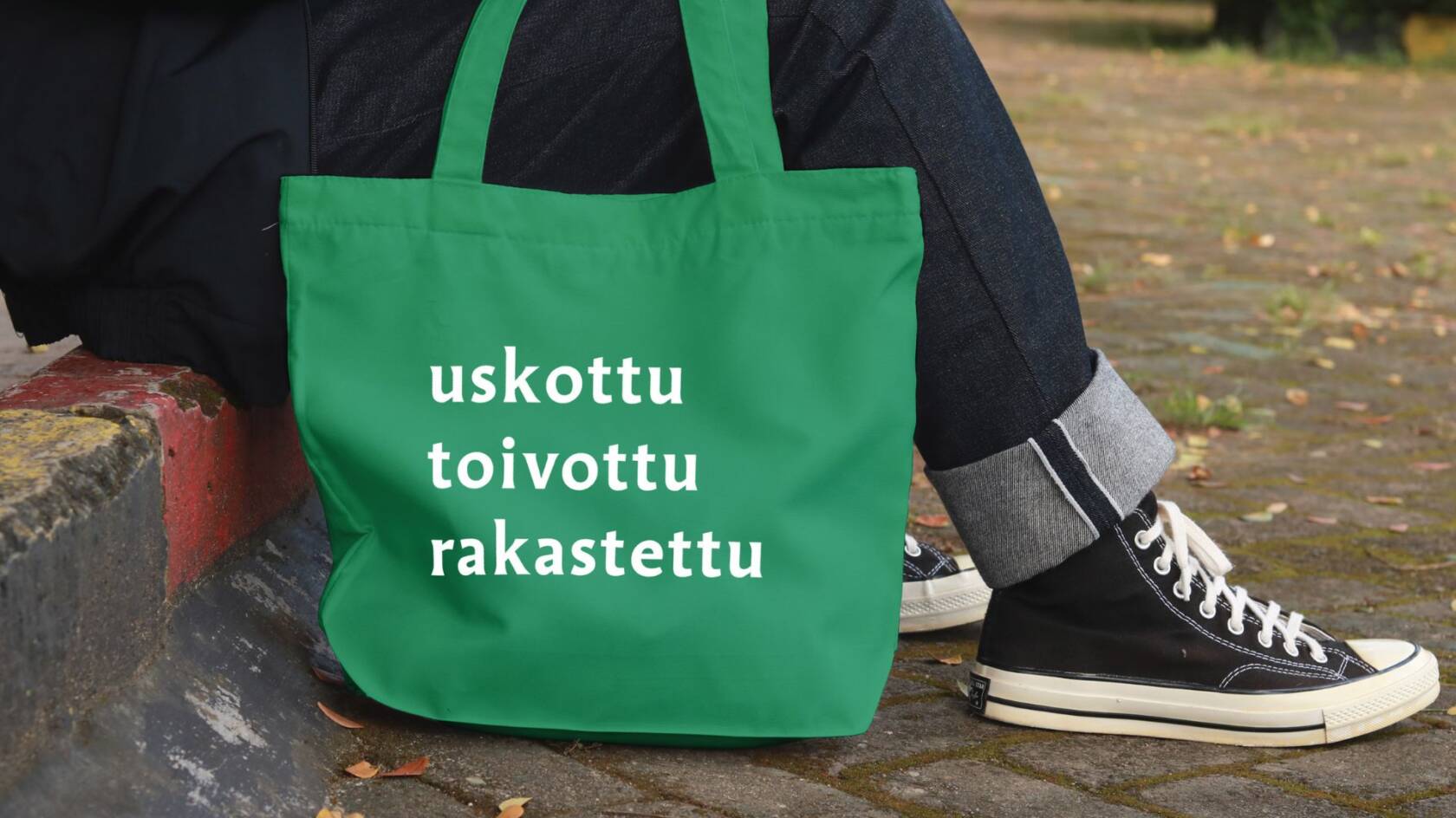 Vaalikassi ja jalat